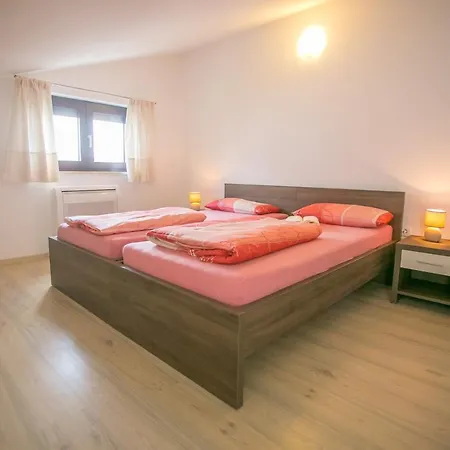 Sara Pensionat 3*
